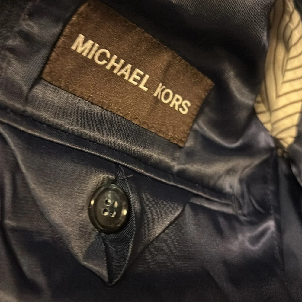 MICHAEL KORS SPORTS COAT SIZE 14 YOUNG MEN BLUE WITH BLACK PLAID LIKE DESIGN